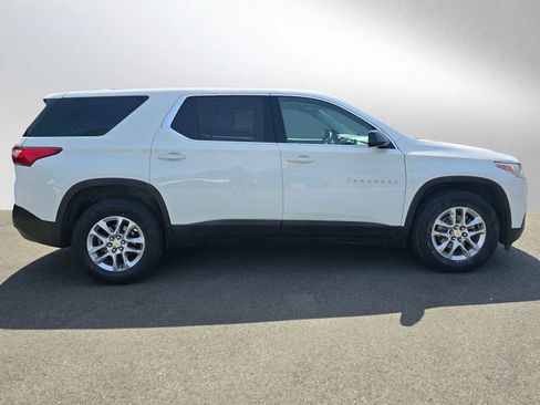 Used 2020 Chevrolet Traverse LS w/ LPO, Floor Liner Package AWD/4WD image 2