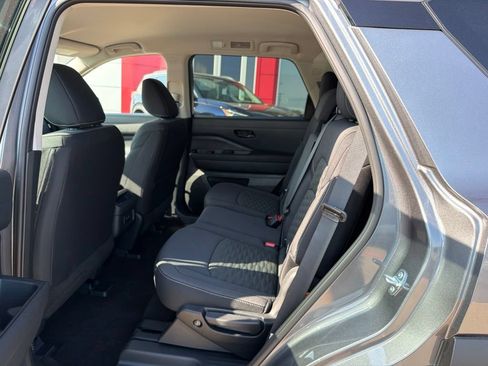 Used 2026 Nissan Pathfinder S AWD/4WD image 15