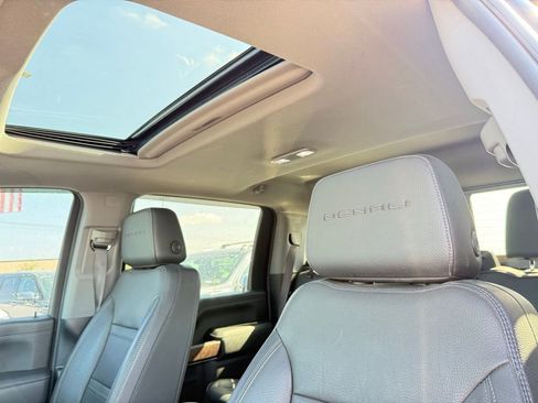 Used 2023 GMC Sierra 2500 Denali w/ Denali Ultimate Package image 25