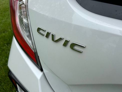Used 2021 Honda Civic Sport image 5