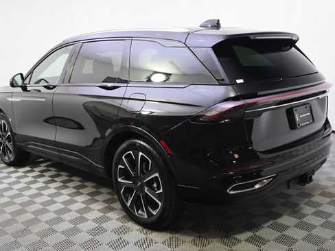 New 2026 Lincoln Nautilus Reserve AWD/4WD image 3