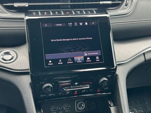 Used 2024 Jeep Grand Cherokee Laredo X image 22