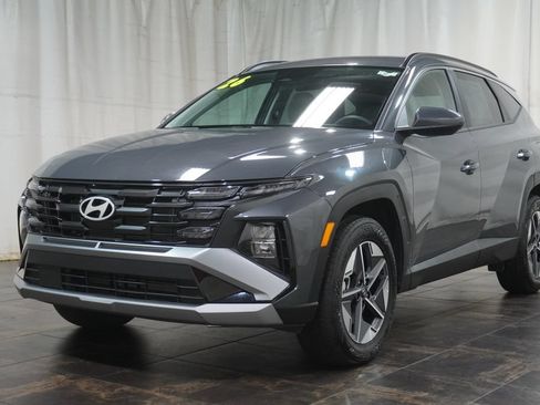 Certified 2026 Hyundai Tucson SEL Plus AWD/4WD image 2