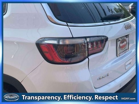 Used 2023 Jeep Compass Limited AWD/4WD image 11
