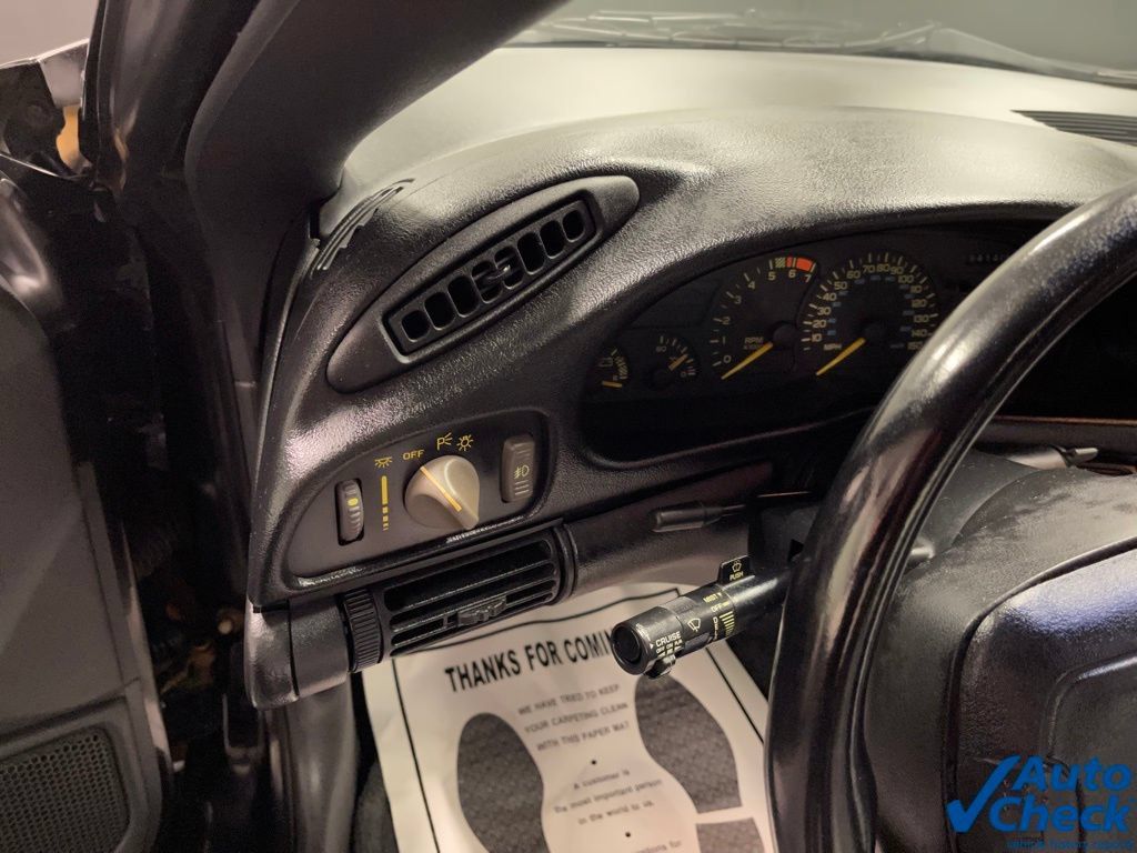 Used 1993 Chevrolet Camaro Z28 RWD image 38