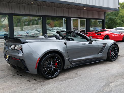 Used 2015 Chevrolet Corvette Z06 w/ 2LZ Preferred Equipment Group image 62