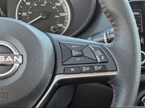 New 2025 Nissan Versa SR image 24