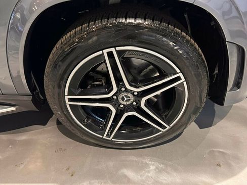 Used 2023 Mercedes-Benz GLS 450 4MATIC w/ AMG Line Exterior image 13