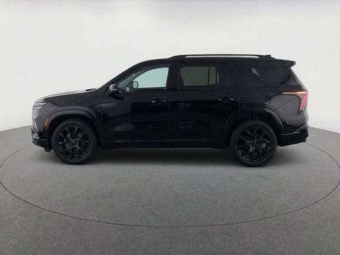 Used 2025 Chevrolet Traverse RS AWD/4WD image 4