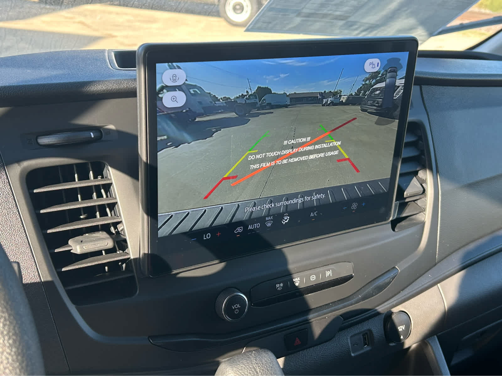 New 2027 Ford Transit 250 Low Roof RWD image 31