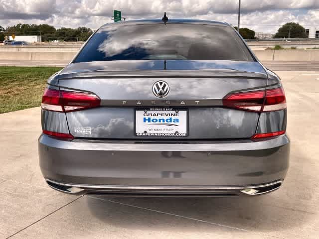 Used 2022 Volkswagen Passat 2.0T FWD image 6