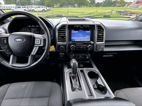 Used 2016 Ford F150 XLT w/ Equipment Group 302A Luxury AWD/4WD image 14