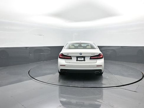 Used 2023 BMW 530i xDrive w/ Premium Package image 6