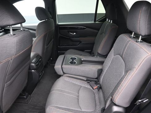 Certified 2023 Honda Pilot Sport image 13