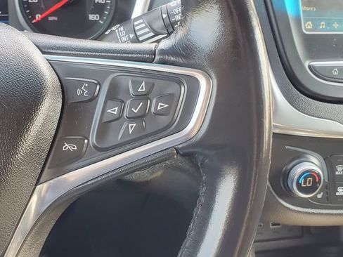 Used 2019 Chevrolet Equinox LT w/ Driver Convenience Package AWD/4WD image 18
