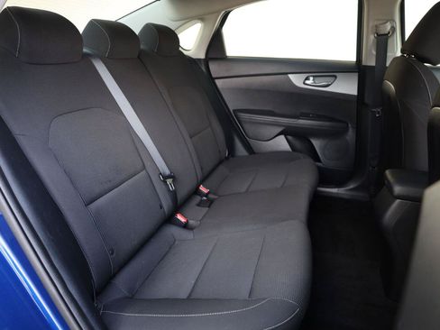 Used 2020 Kia Forte LXS FWD image 24