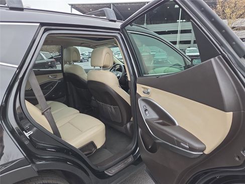 Used 2018 Hyundai Santa Fe Sport w/ Cargo Package image 29