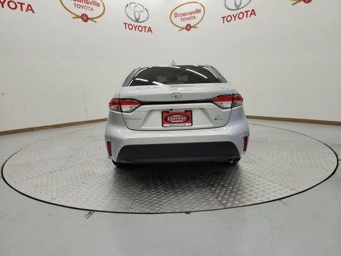 Used 2026 Toyota Corolla LE FWD image 7