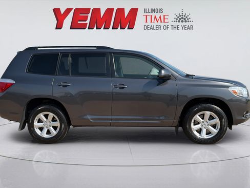 Used 2010 Toyota Highlander 2WD w/ Cold Weather Pkg image 8