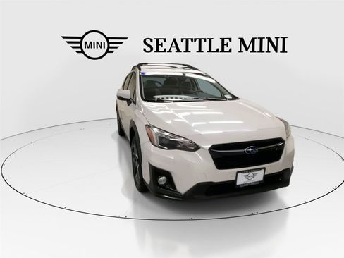 Used 2019 Subaru Crosstrek 2.0i Limited w/ Moonroof Package w/Navigation AWD/4WD image 3
