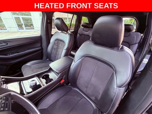 Used 2023 Jeep Grand Cherokee Altitude RWD image 11