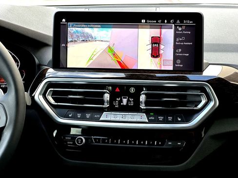 Certified 2025 BMW X4 xDrive30i image 32