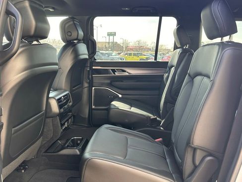 New 2026 Jeep Grand Wagoneer 4WD image 14