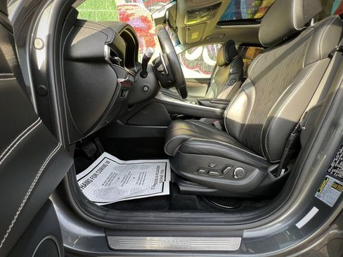 Used 2022 Genesis GV80 3.5T w/ Advanced Package 06 image 17