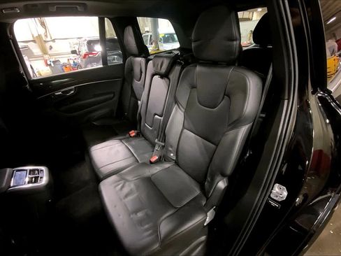 Used 2019 Volvo XC90 T5 Momentum w/ Protection Package Premier AWD/4WD image 21