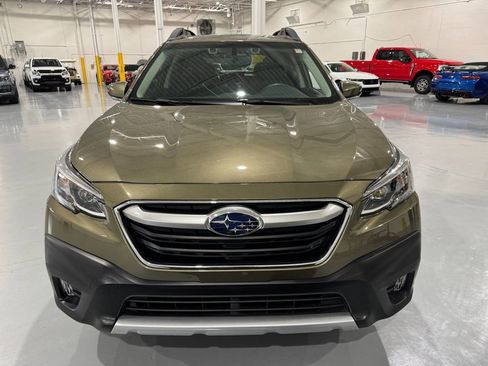 Used 2021 Subaru Outback Limited image 2