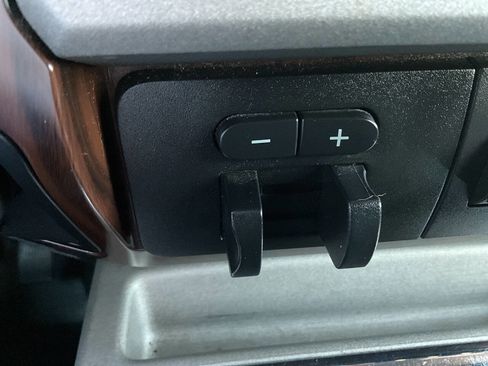 Used 2015 Ford F350 Lariat w/ Lariat Ultimate Package image 28