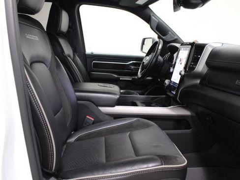 Used 2023 RAM 1500 Laramie AWD/4WD image 23