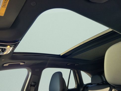 Certified 2026 Mercedes-Benz GLC 300 image 23