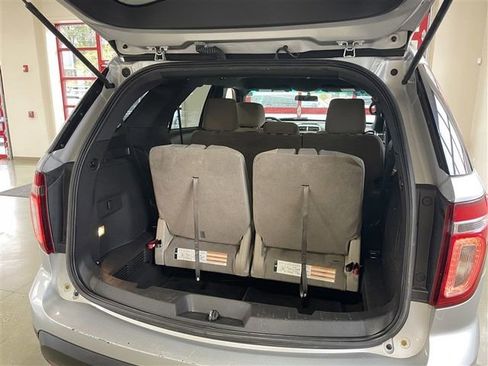 Used 2014 Ford Explorer XLT image 15