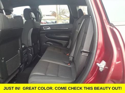 Used 2020 Jeep Grand Cherokee Laredo image 10