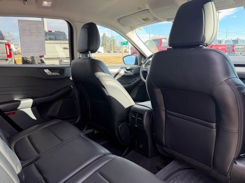 Used 2021 Ford Escape SEL image 16