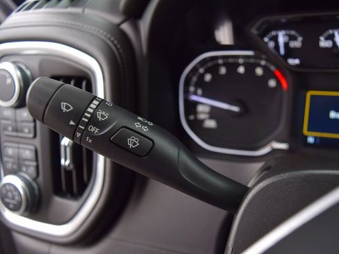 Used 2019 GMC Sierra 1500 SLT image 18