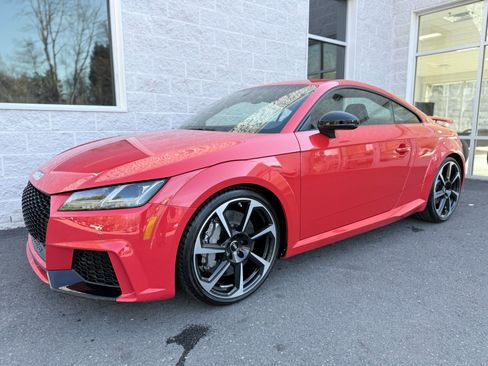 Used 2018 Audi TT RS w/ Dynamic Plus Package image 2