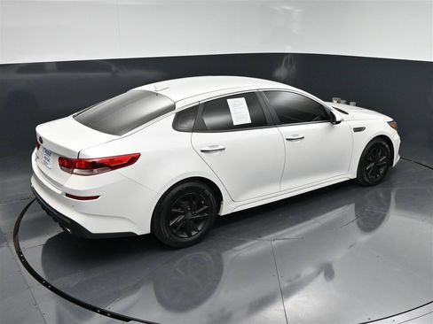 Used 2019 Kia Optima LX FWD image 24