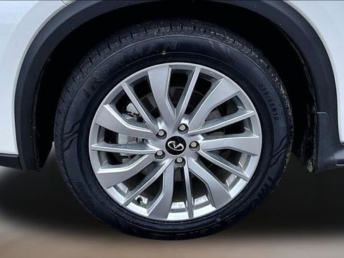 Used 2023 INFINITI QX50 Luxe w/ Accent Package AWD/4WD image 29