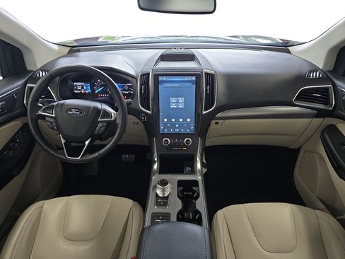 Used 2022 Ford Edge Titanium AWD/4WD image 9
