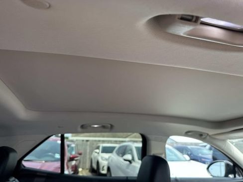 Used 2021 Buick Envision Essence w/ Technology Package I FWD image 13