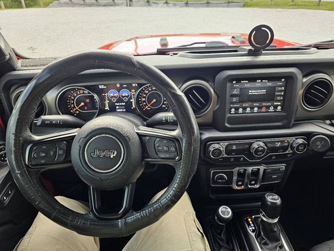 Used 2019 Jeep Wrangler Sport AWD/4WD image 27