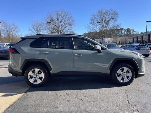 Used 2019 Toyota RAV4 XLE image 6