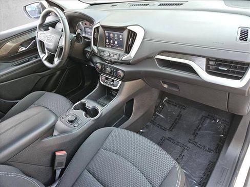 Used 2022 GMC Terrain SLE w/ Driver Convenience Package FWD image 27