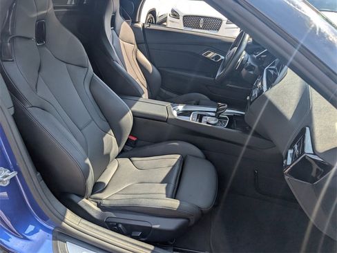 Used 2025 BMW Z4 sDrive30i image 17