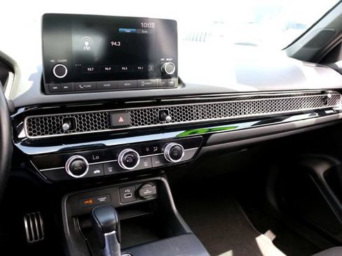 Used 2023 Honda Civic Sport image 16