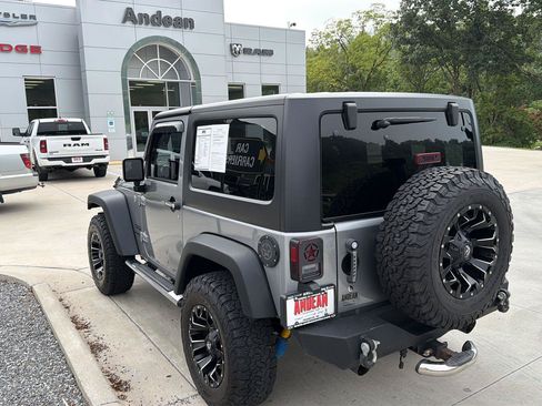 Used 2017 Jeep Wrangler Sport w/ Quick Order Package 24S AWD/4WD image 5