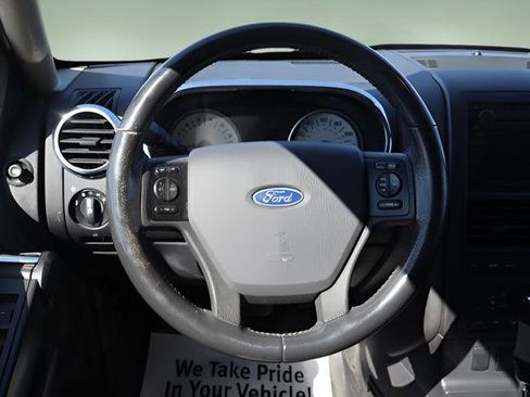 Used 2007 Ford Explorer Sport Trac Limited image 12