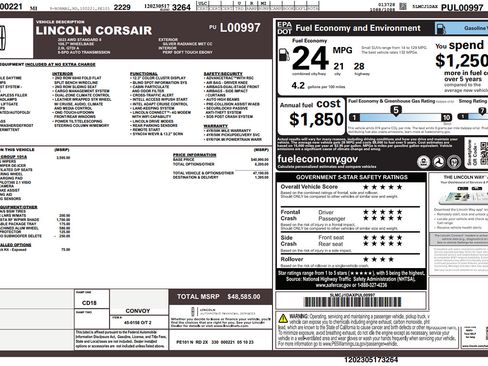 Used 2023 Lincoln Corsair AWD w/ Equipment Group 101A image 2
